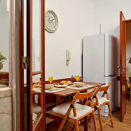 Apartment Central Garden Saldanha Lisbon